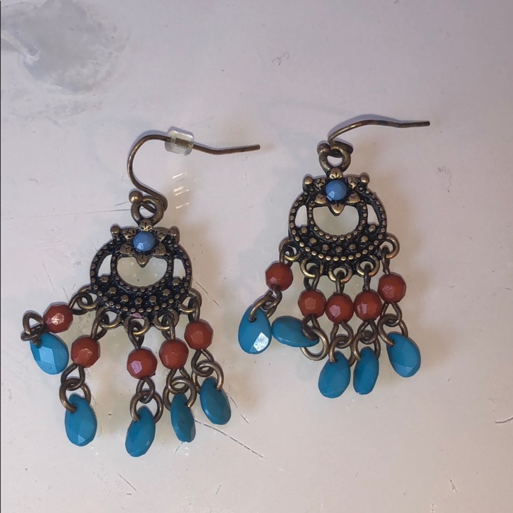 Dangle earrings